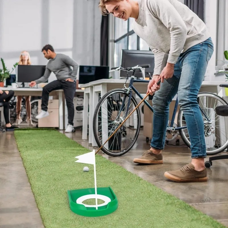 ゴルフパッティングカップ フラッグ付き 練習トレーニング器具 - Golf Equipment Kids のレビューと価格